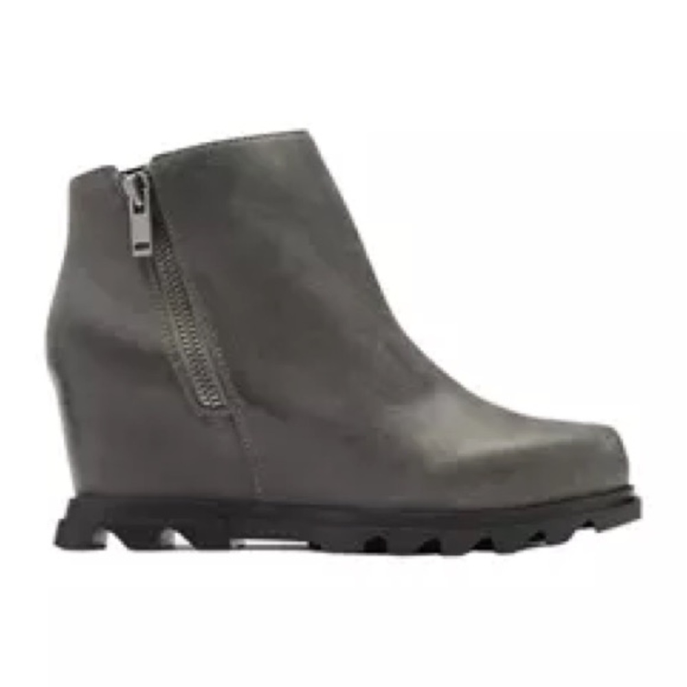 Joan of Arctic™ Wedge III Zip